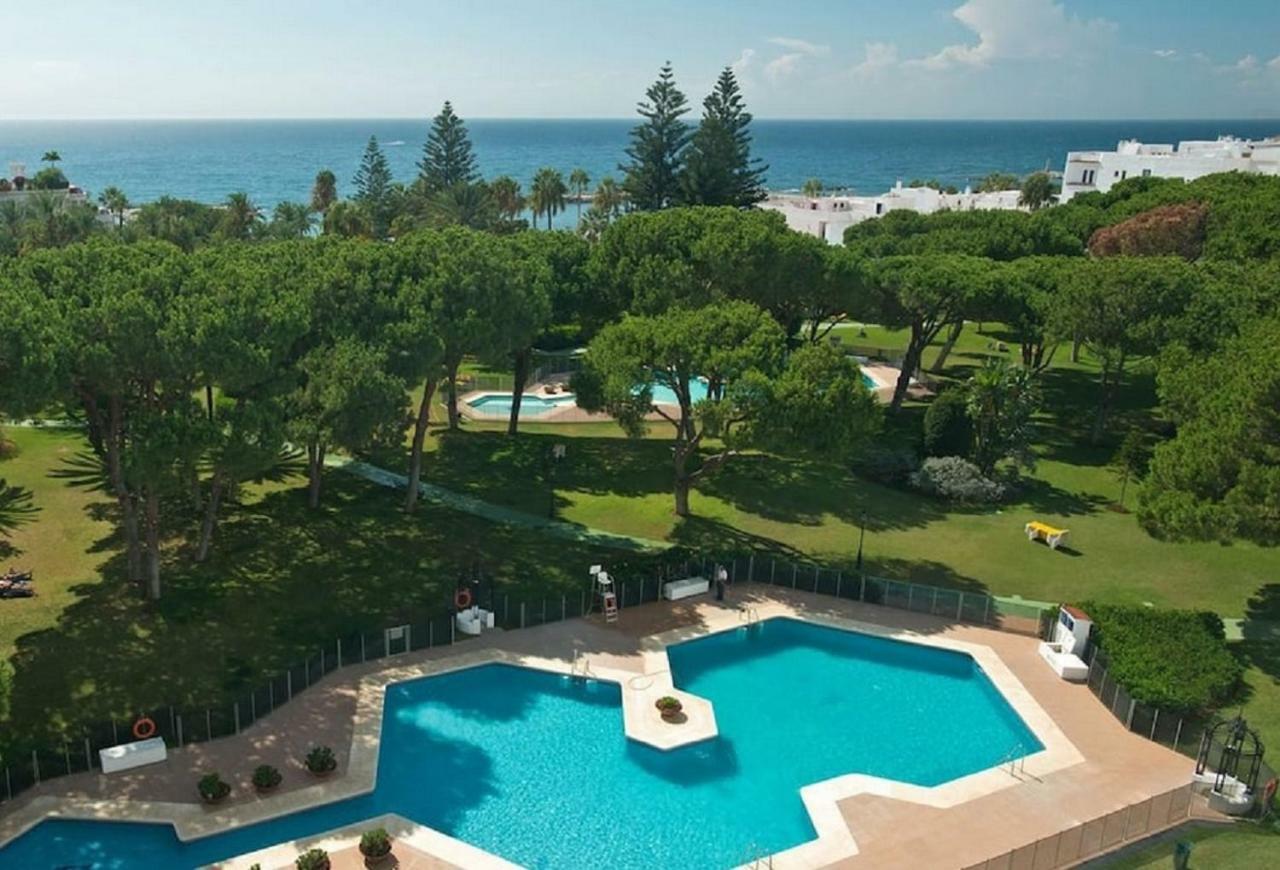 Beachfront Luxury Residence, Playas del Duque, Puerto Banús, Marbella Exterior foto